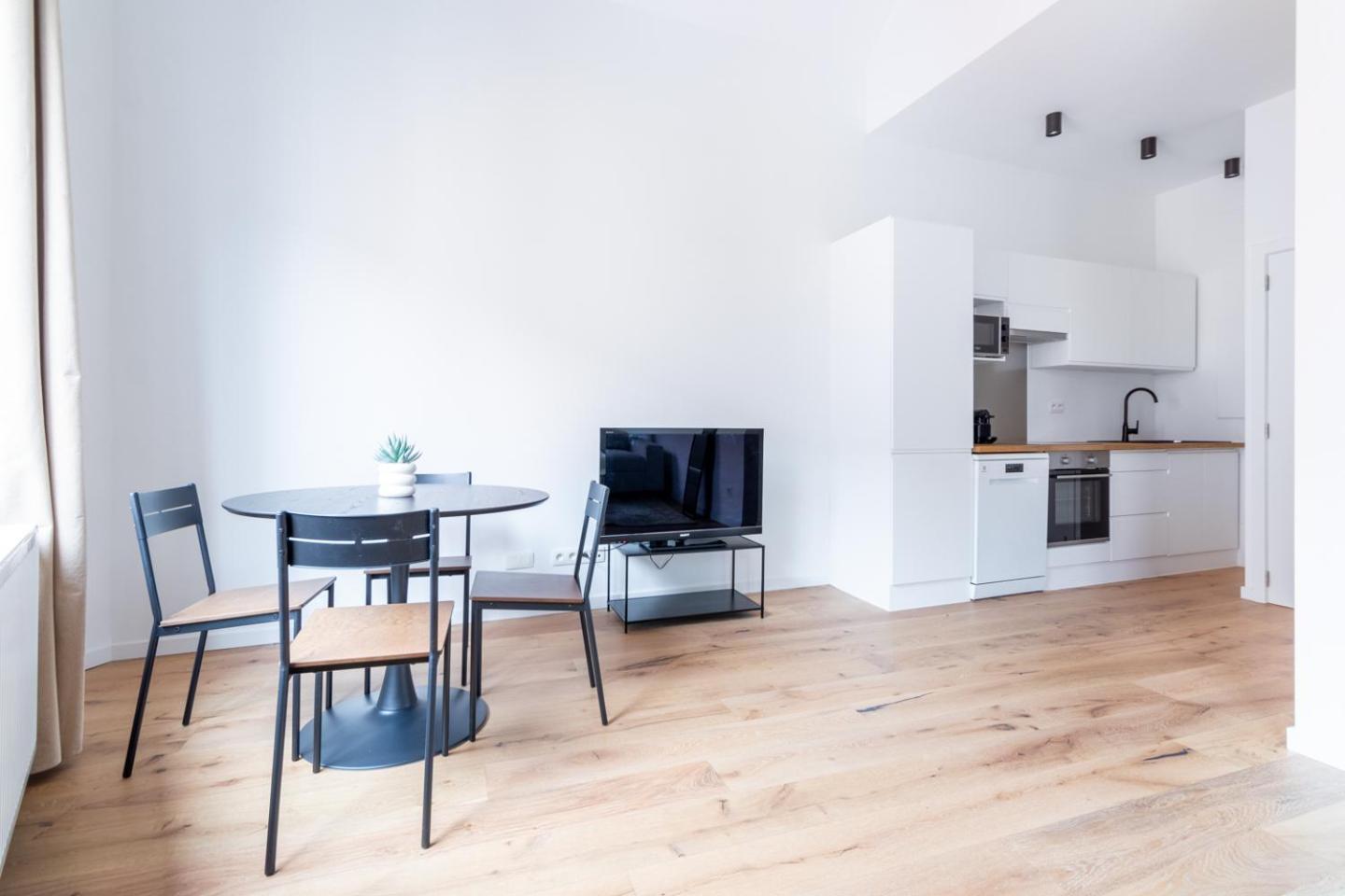 Appartement Sleek - Urban Elegance In The Heart Of