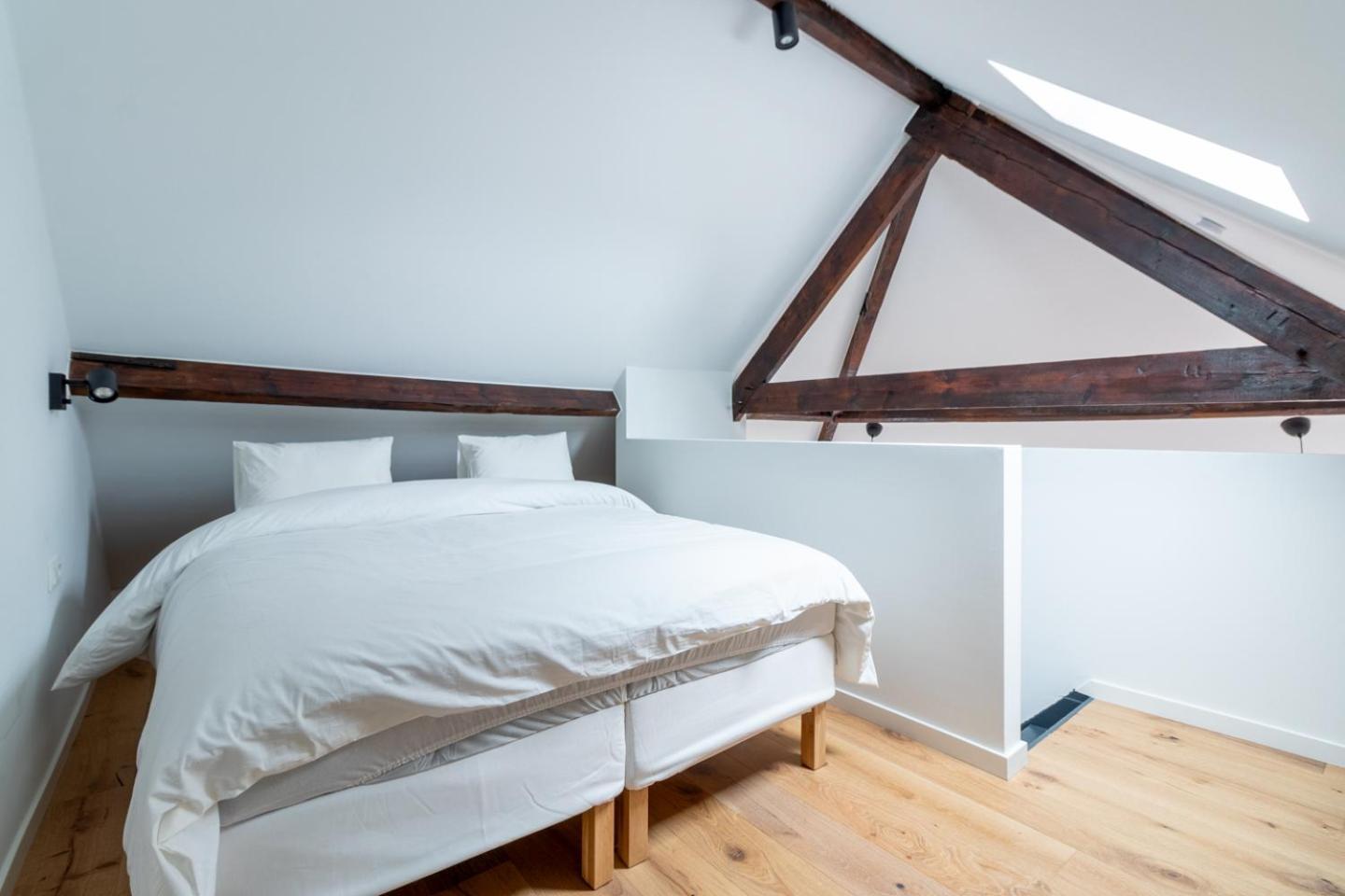 Sleek - Urban Elegance In The Heart Of Appartement