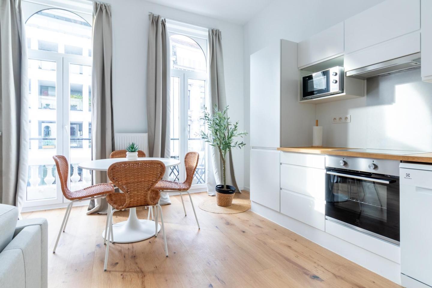 Sleek - Urban Elegance In The Heart Of Gand