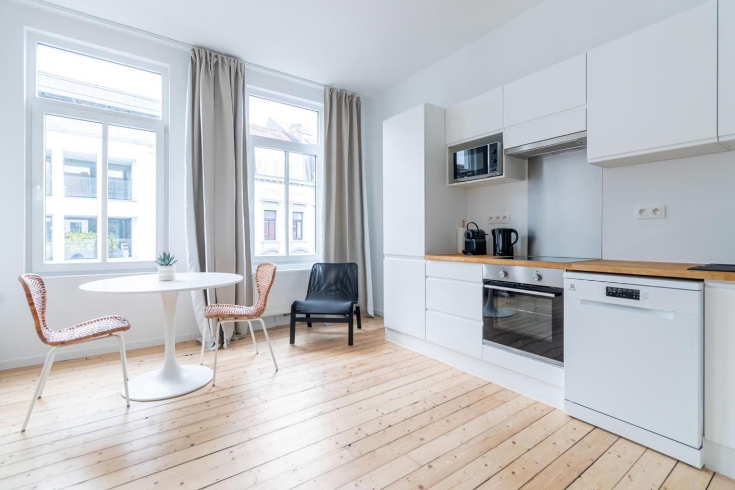 Sleek - Urban Elegance In The Heart Of Appartement Gand