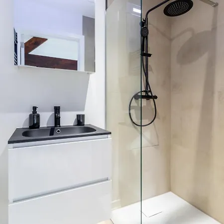 Sleek City Stays - Urban Elegance In The Heart Of Gent Extérieur photo